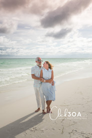 Click 30A's photography captures the joy of being together. Finding where to find couples photography in Santa Rosa Beach has never been easier.