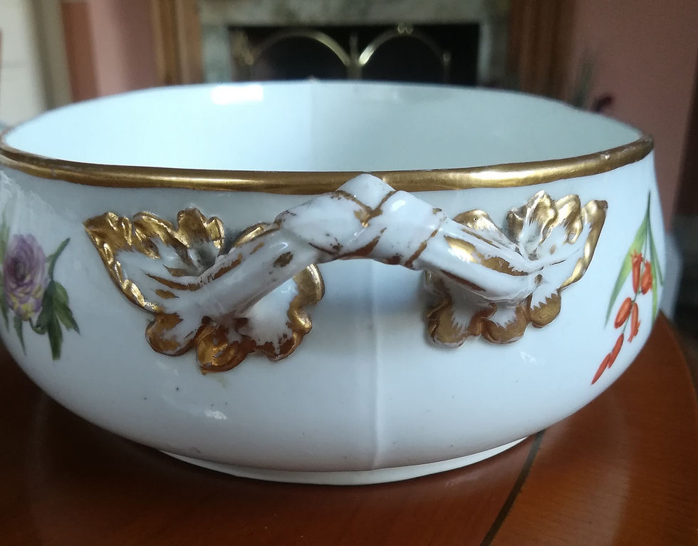 Thumbnail: Derby porcelain 19th century tureen base