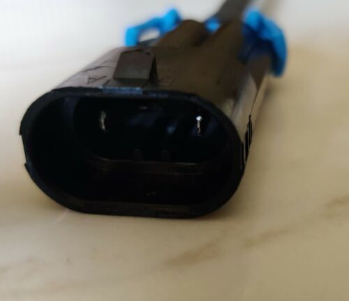Thumbnail: MALE Connector For 9005 & 9055 Bulb