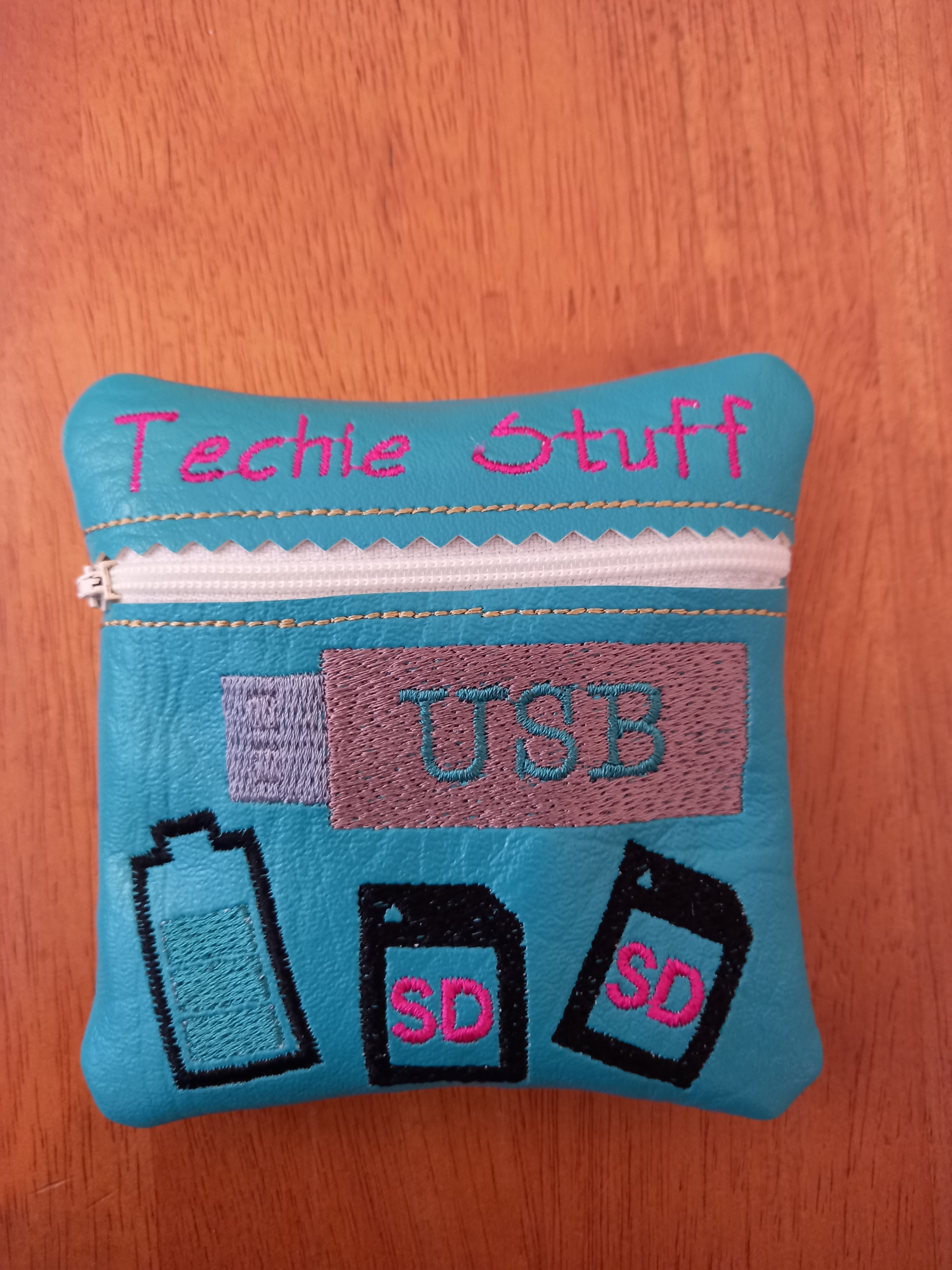 Tech Stuff Zippy Bag Ideal for Small items, Money, coins, etc