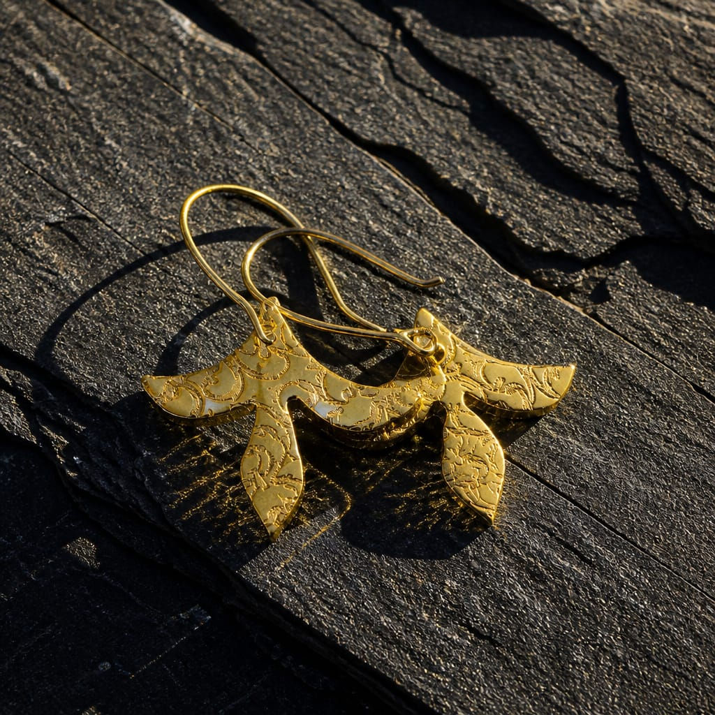 gold plated oryental style dangeled earings
