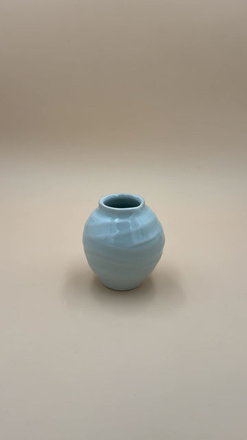 Thumbnail: Translucent Swirl Bud Vase