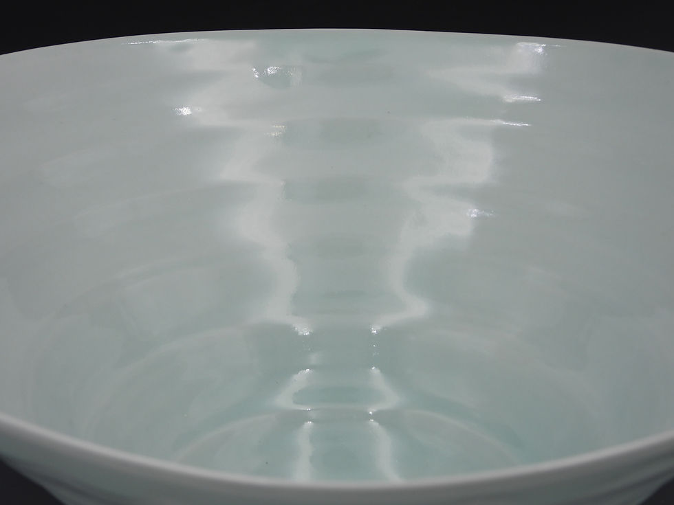 Thumbnail: Porcelain Centerpiece