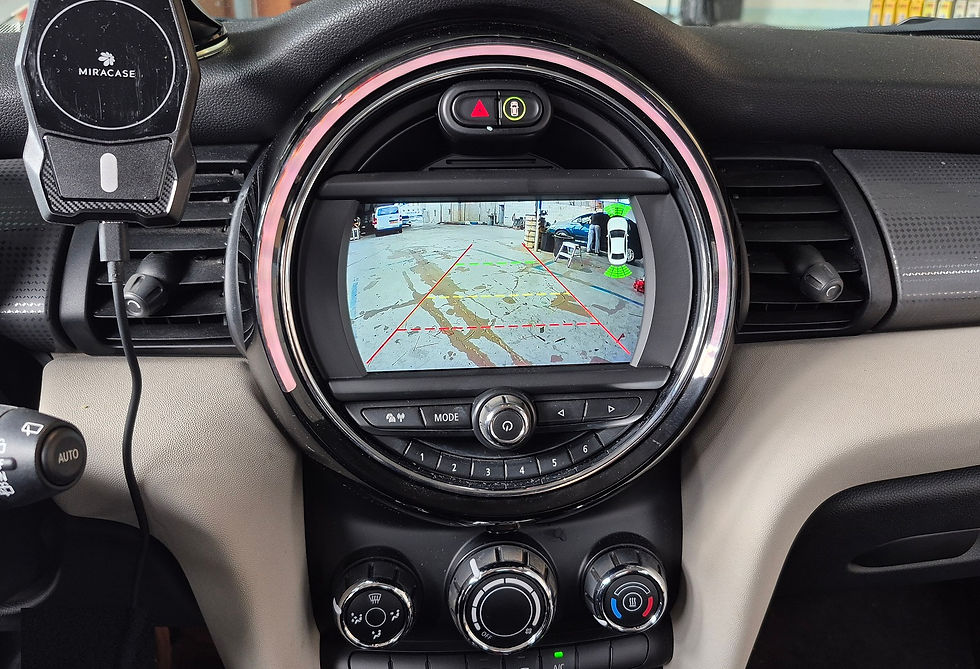 פותח מסך ל-CAR PLAY ומצלמת רוורס HD ל-MINI COOPER 2019-2021