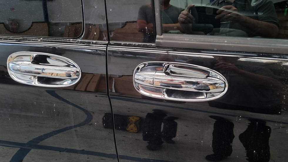 תמונה ממוזערת: MERCEDES VITO ניקלים
