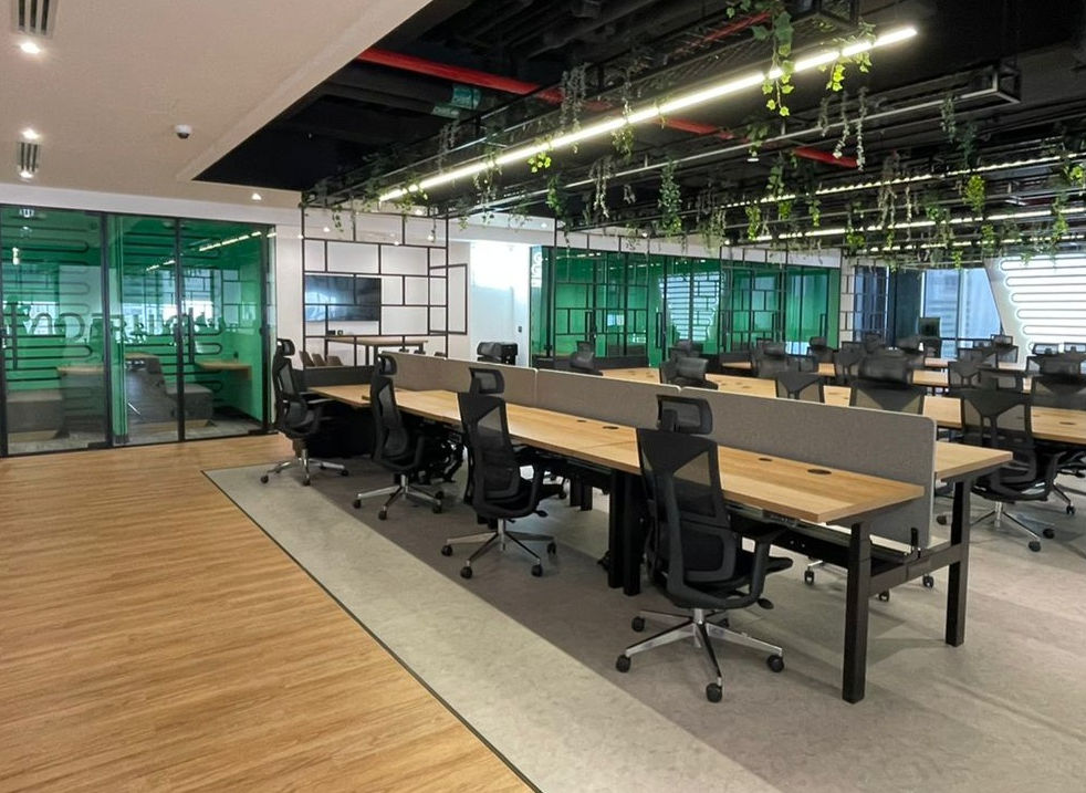 Unifonic FZE open working area with contemporary office fit out details