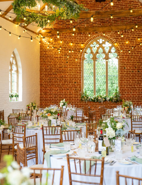Pretty Summer wedding reception
