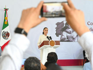 Autoridades del Gabinete de Seguridad e integrantes del gobierno federal y estatal durante la presentación de los avances de la Estrategia Nacional de Seguridad en Villahermosa, Tabasco.
