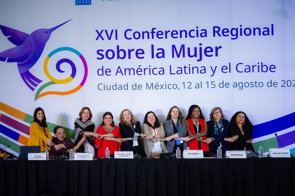 Clara Brugada presenta modelo de cuidados de CDMX y llama a crear red regional