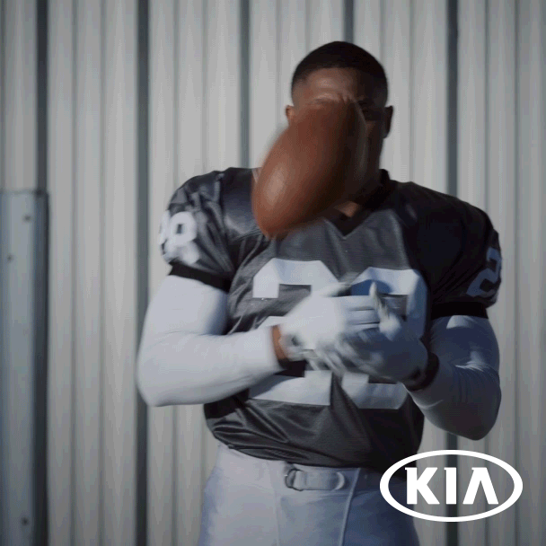 KIA_SB_GIF_608x608_TOSS-BALL.gif