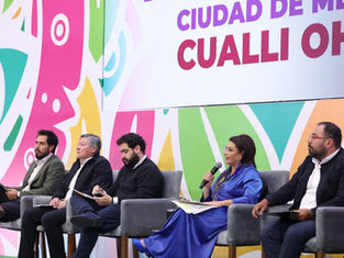 Jefa de Gobierno anuncia que equipos de pavimentación trabajan durante la madrugada en las avenidas principales de la Ciudad de México, como parte de la inversión histórica para la carpeta asfáltica que busca renovar la red vial primaria en un plazo máximo de cuatro años bajo la supervisión de la Secretaría de Obras y Servicios