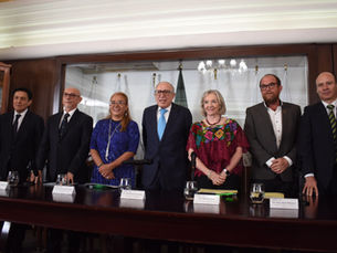 Servicios de atención primaria aplican protocolos homologados para la medición de presión arterial y pruebas clínicas anuales.