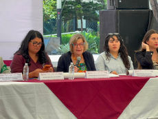 Autoridades locales y representantes de la sociedad civil coordinan esfuerzos interinstitucionales para fortalecer la estrategia de prevención del embarazo en adolescentes en la capital del país.