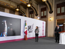 Más de 5,200 vehículos integraron la caravana de paisanos en Nuevo Laredo, Tamaulipas, bajo el resguardo de autoridades federales y estatales.