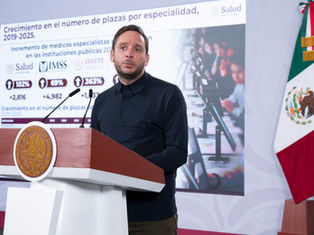 Eduardo Clark, Subsecretario de Salud, presenta el crecimiento del 100% en la formación de médicos especialistas y el nuevo sistema de asignación de plazas por mérito.