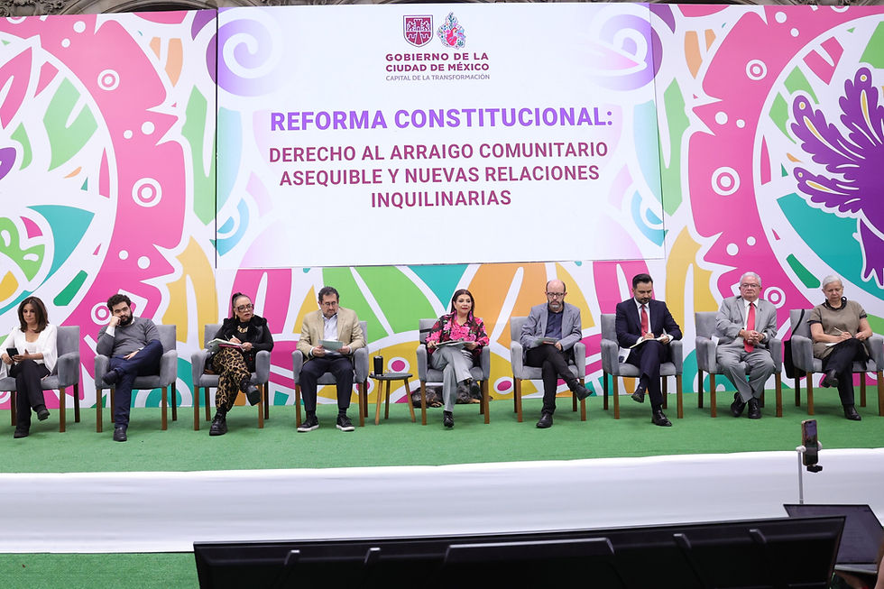 La Jefa de Gobierno Clara Brugada y su gabinete presentan la reforma constitucional que pone límite a los aumentos excesivos de renta en la capital.