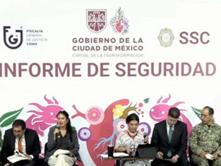 Representantes institucionales de los organismos de procuración de justicia y seguridad pública estatal durante la sesión ordinaria de evaluación de indicadores de criminalidad en la capital mexicana