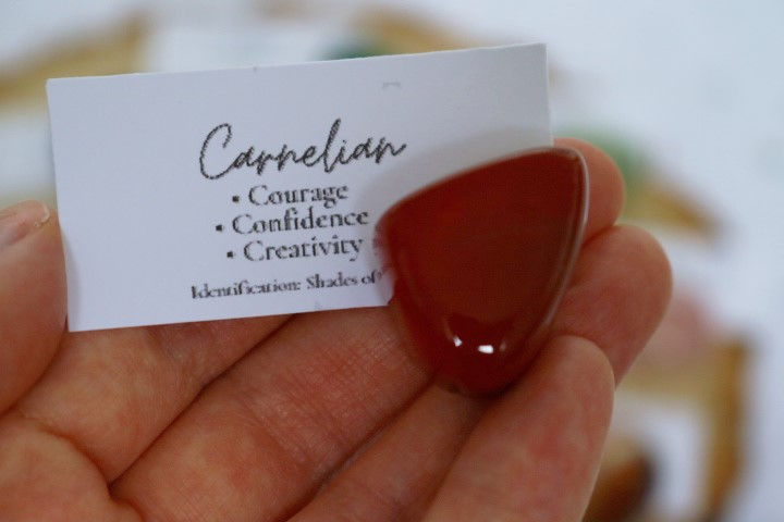 Thumbnail: carnelian crystal