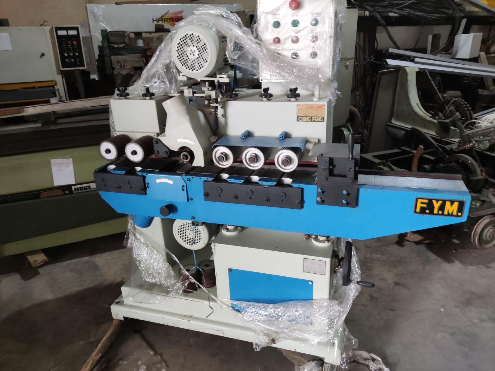 Mesin Dowel Moulding Ching Feng F.Y.M,