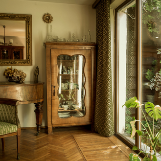 Nostalgia at Home: Why We’re Embracing Vintage Style Again