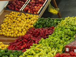 oparagogosskopelosgroceryfruitsvegetables14
