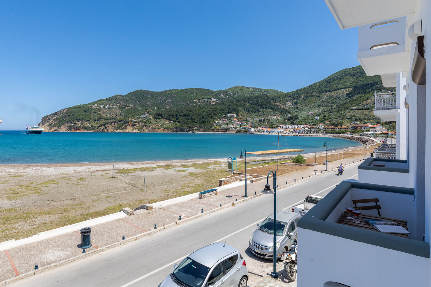 unclejohnsguesthouseskopelos - 4.jpg