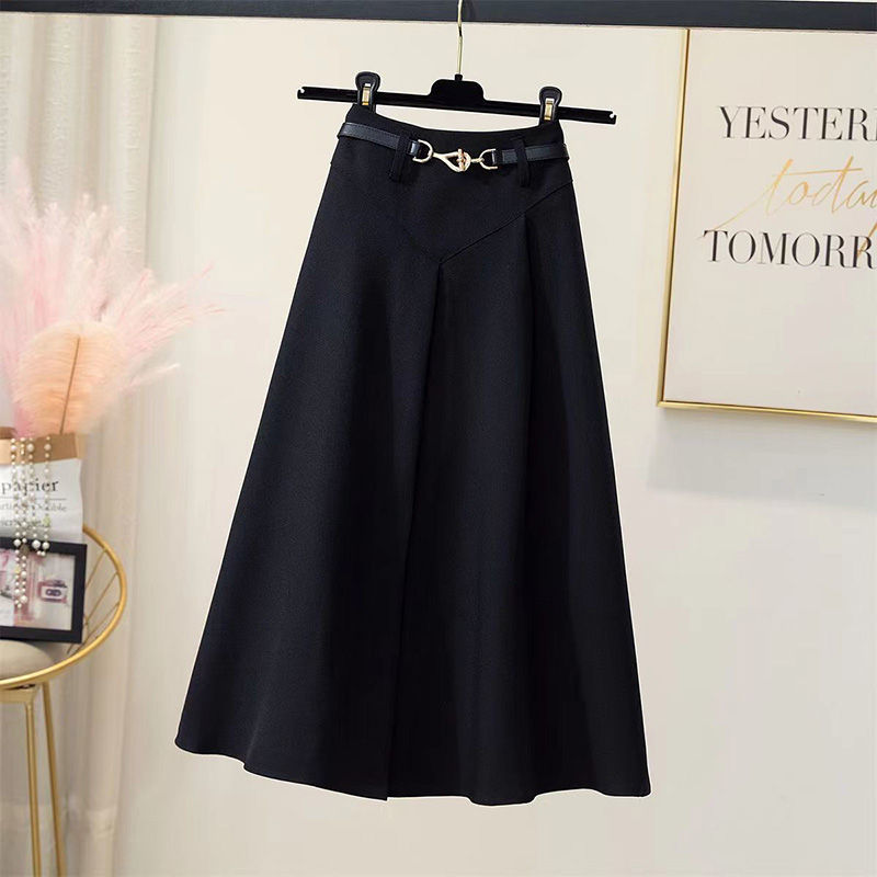 Thumbnail: Elegant A-Line Midi Skirt