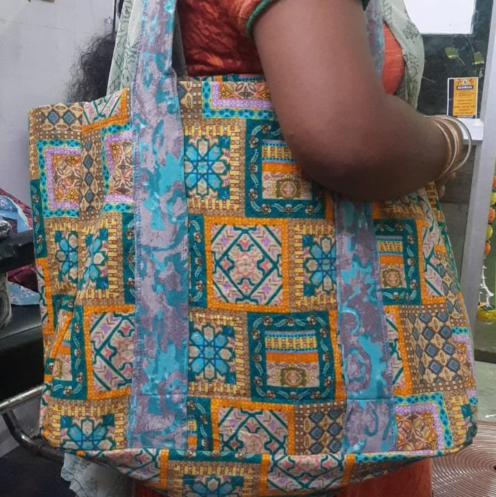 Thumbnail: Grote sari markt draagtas