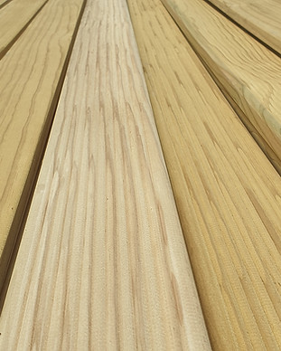premium_grade_pine_decking