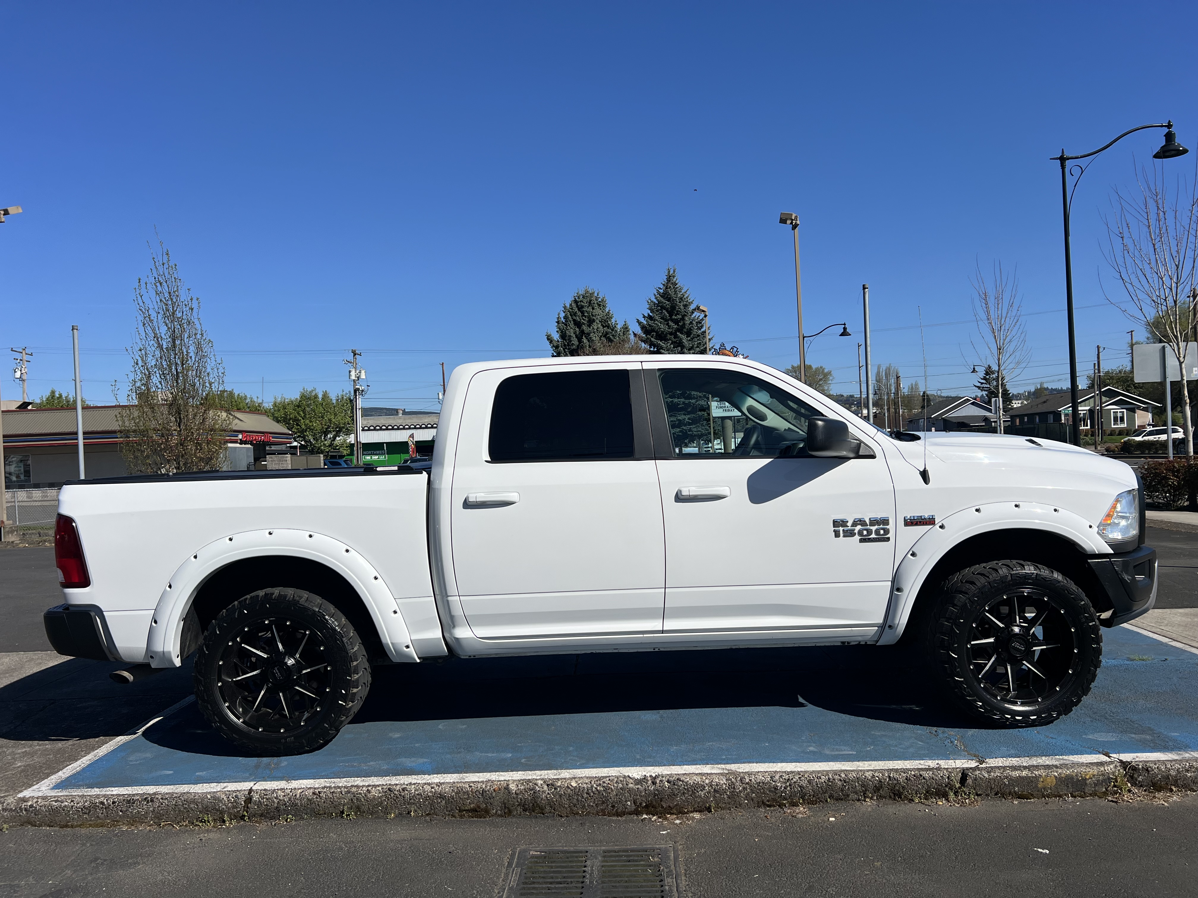 2019 RAM Ram 1500 Classic SLT - Photo 6