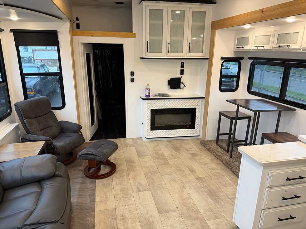 Thumbnail: 2018 GRAND DESIGN MOMENTUM TOY HAULER