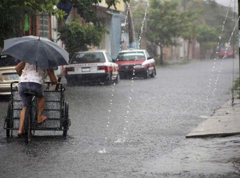 Lluvias fuertes por frente frío 40 azotarán Veracruz y Tamaulipas