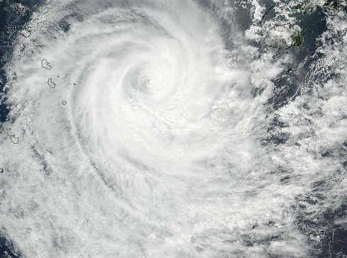 Así se ve desde el espacio el poderoso ciclón Winston (+fotos)