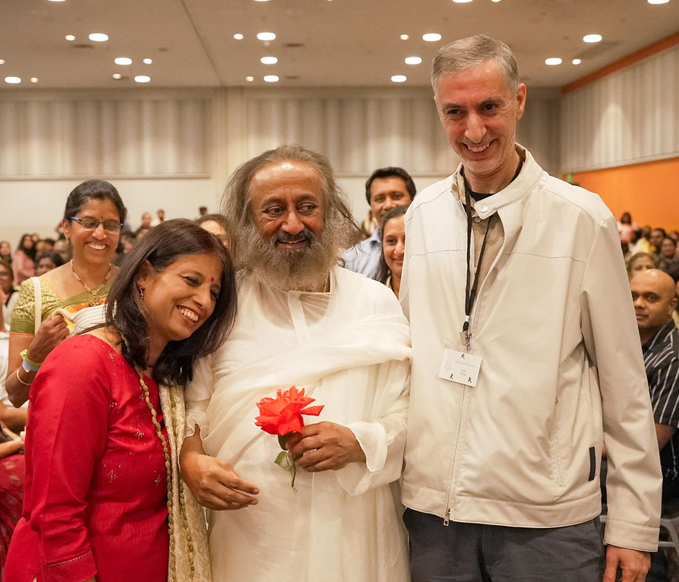 A Blue Nutmilk, a Smile, and a Blessing: My 5 Days of Seva (Service) for Gurudev