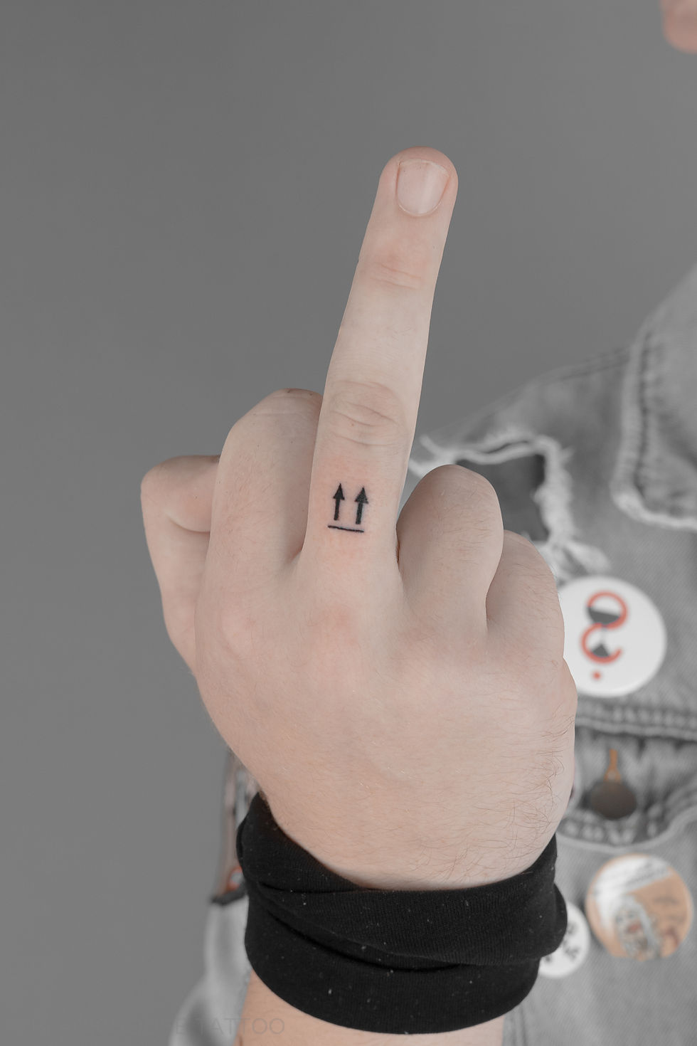 Význam tetování na prstu pro symbol může být individuální a záviset na jeho významu pro jednotlivce.