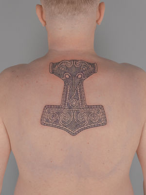 Keltský styl – záda, Black House Tattoo Praha