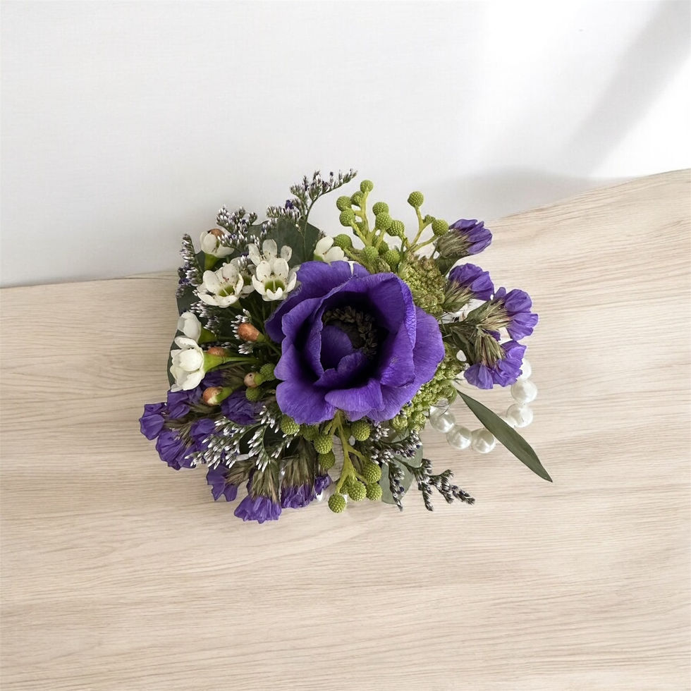 single-flower corsage-purple