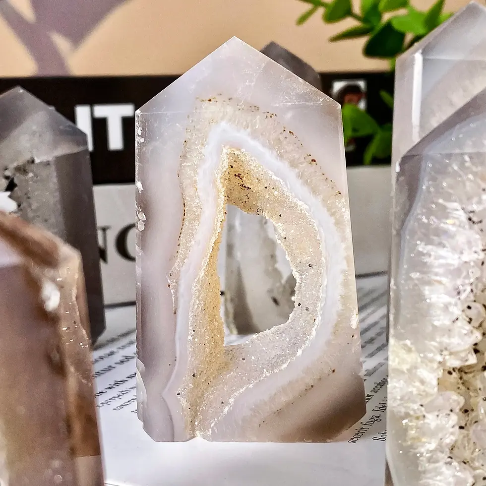 Thumbnail: Agate Point Crystal