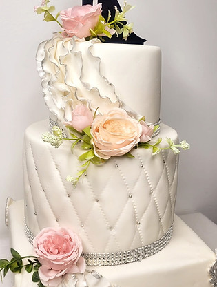 Mariage-Wedding-cake-specialiste-ile-de-france-gateau-cake-design_edited.jpg