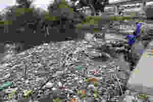 Organisations like his, and the Hennops Blue Horizon have continued to try to fight the pollution of the river by educating those who live nearby. Earlier this week, Snyman and his team mobilised a group of Centurion residents to try to clean up the Riverview Park area.