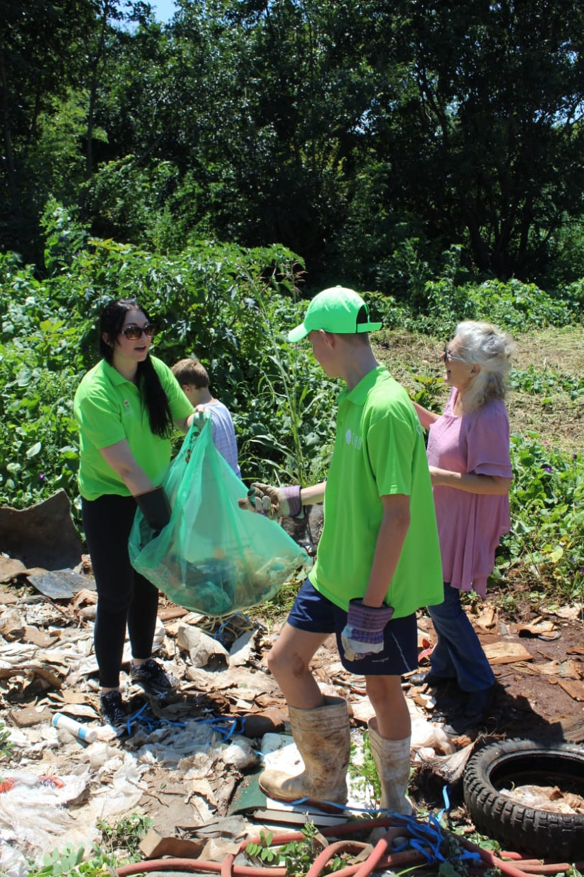 UPDATE: Hundreds gather for 10th Hennops clean-up