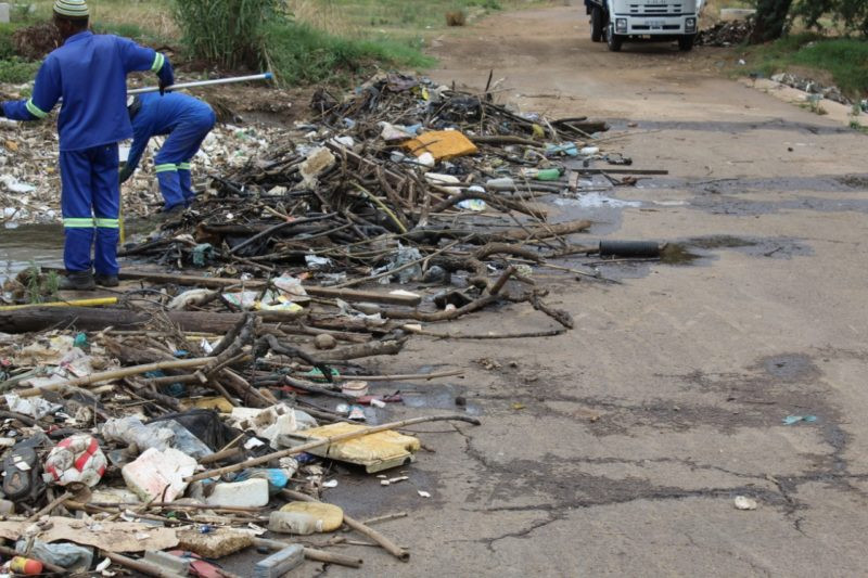 Organisations like his, and the Hennops Blue Horizon have continued to try to fight the pollution of the river by educating those who live nearby. Earlier this week, Snyman and his team mobilised a group of Centurion residents to try to clean up the Riverview Park area.