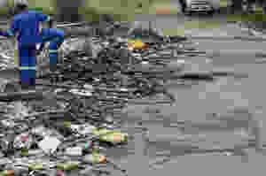 Organisations like his, and the Hennops Blue Horizon have continued to try to fight the pollution of the river by educating those who live nearby. Earlier this week, Snyman and his team mobilised a group of Centurion residents to try to clean up the Riverview Park area.
