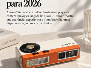 Yashica Y16 digital em acabamento branco e laranja, inspirada na câmera original lançada em 1959.