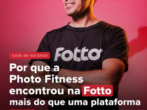 Edmar Cruz, da Photo Fitness, usando camiseta e boné da Fotto em arte sobre sua experiência com a plataforma.