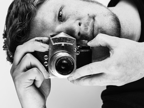 Branding Fotográfico e o Profissional Híbrido: como a identidade sustenta a evolução da fotografia profissional em 2026