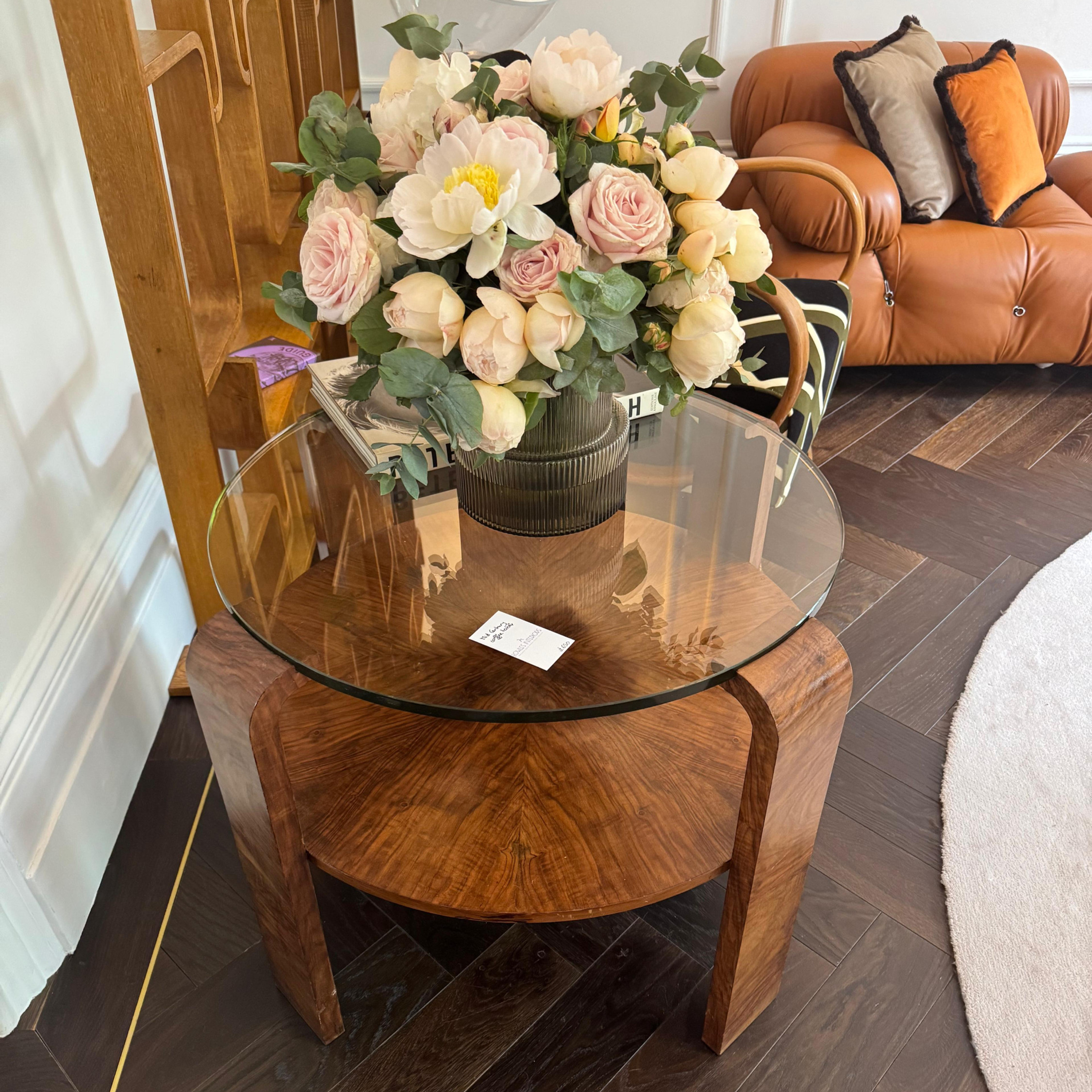 Vintage French Art Deco Gueridon Occasional Table in Walnut, 1940