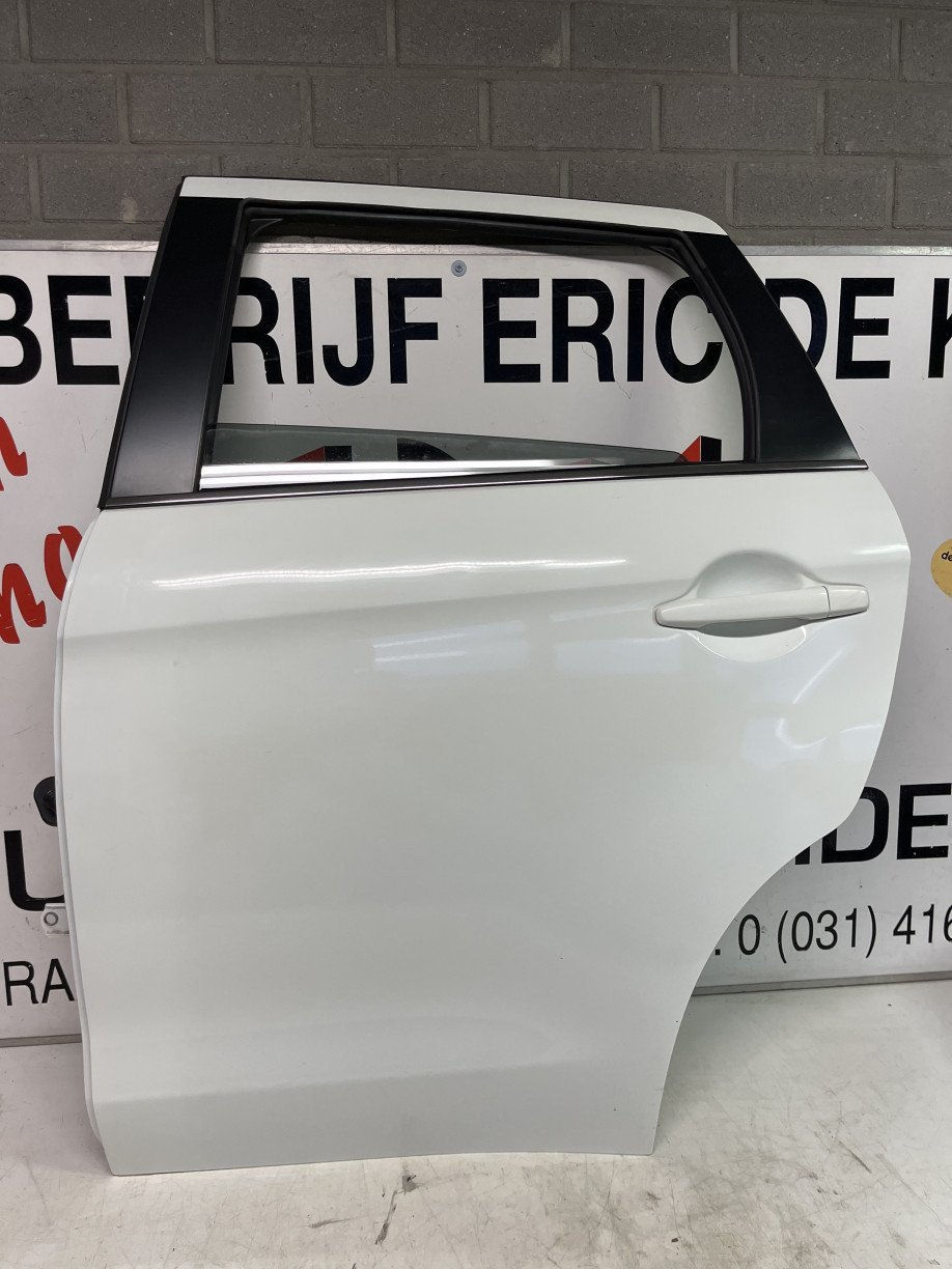 Achterportier Links Mitsubishi ASX - 5730A977 | W19 | Eric de Kort NL