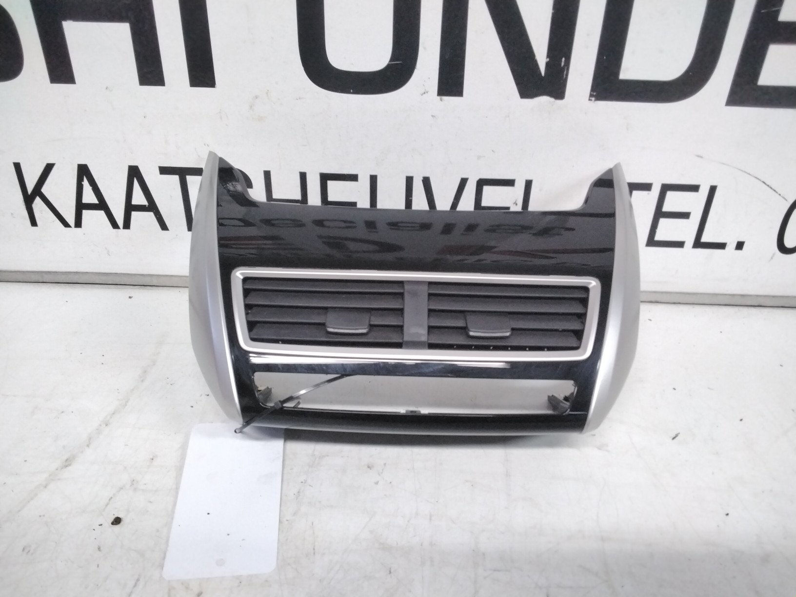 Center Panel Mitsubishi Eclipse Cross - 8002C336XA | Eric de Kort NL