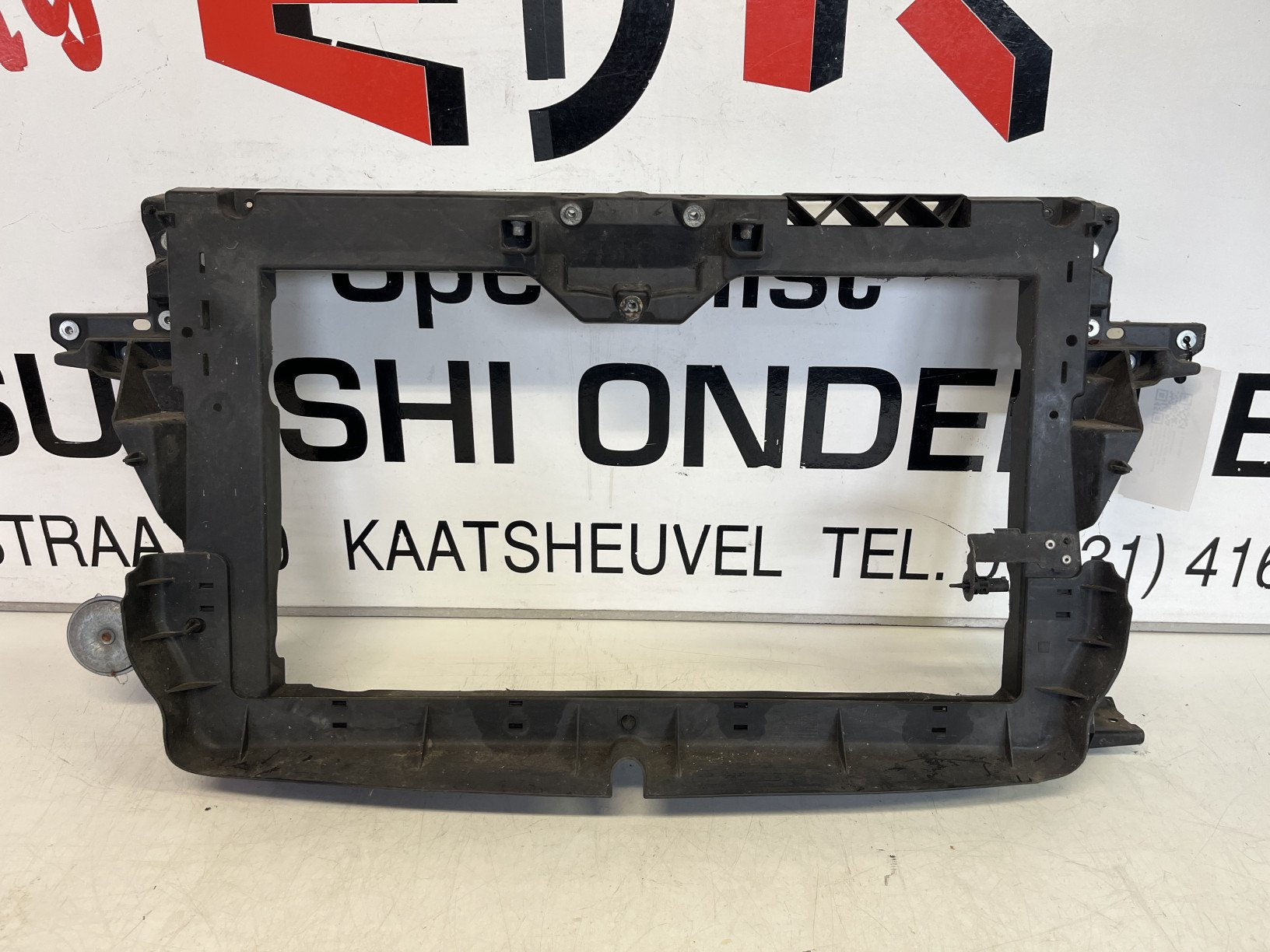 Radiateurframe Mitsubishi Colt 2005 - MN105057 | Eric de Kort NL